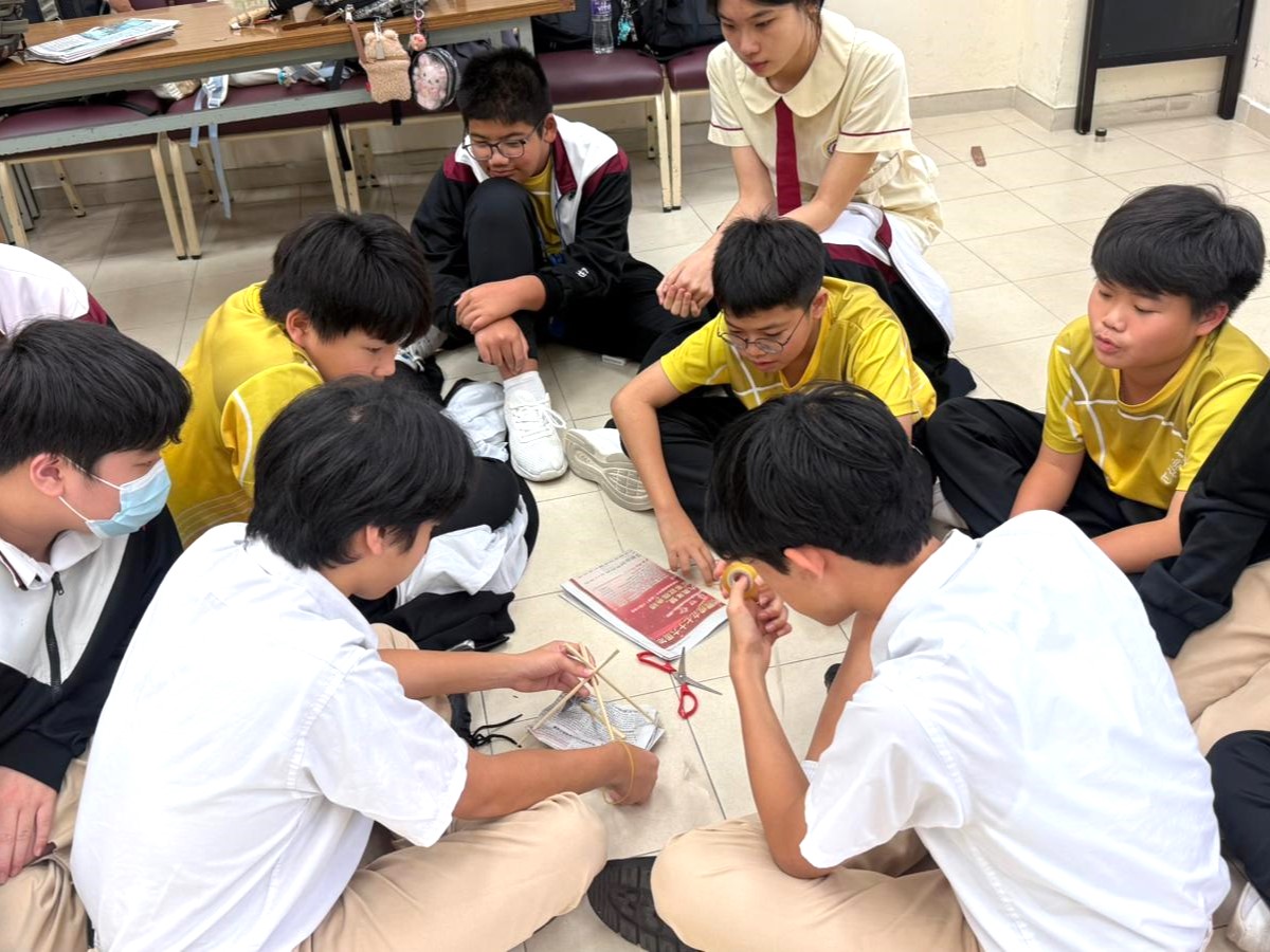 YellowHouse (10).jpg